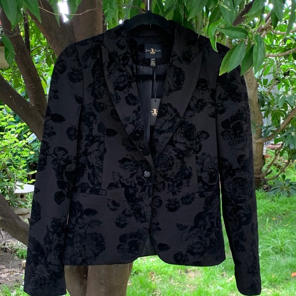 Brocade Blazer - Picture 1 of 13